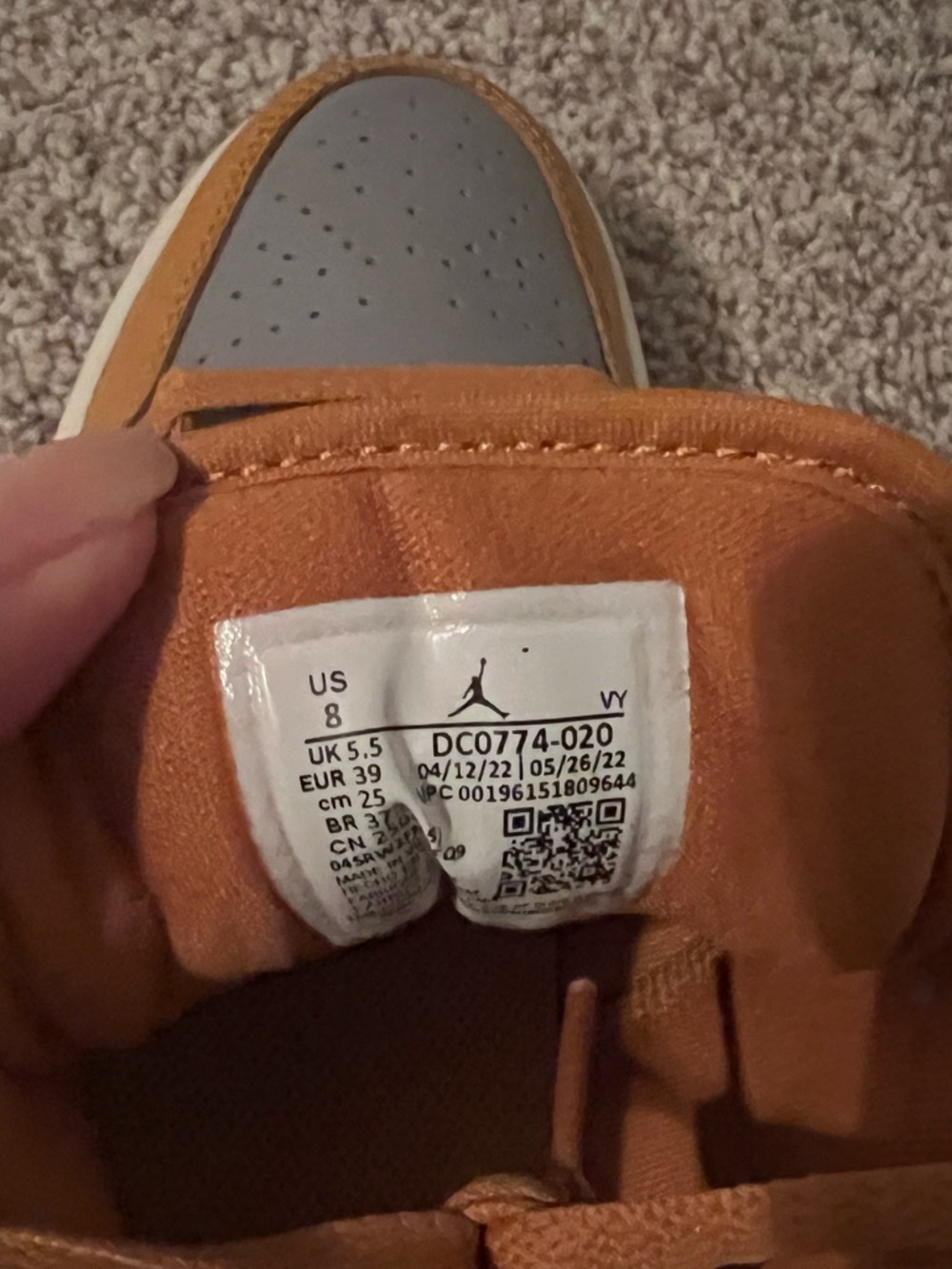 Jordan 1 low top Women's Sneakers in Mustard and Gray - Picture 5 of 5